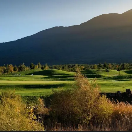 78 By The Pool Bansko