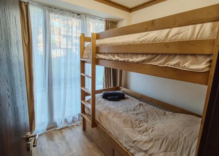 78 By The Pool Apartament